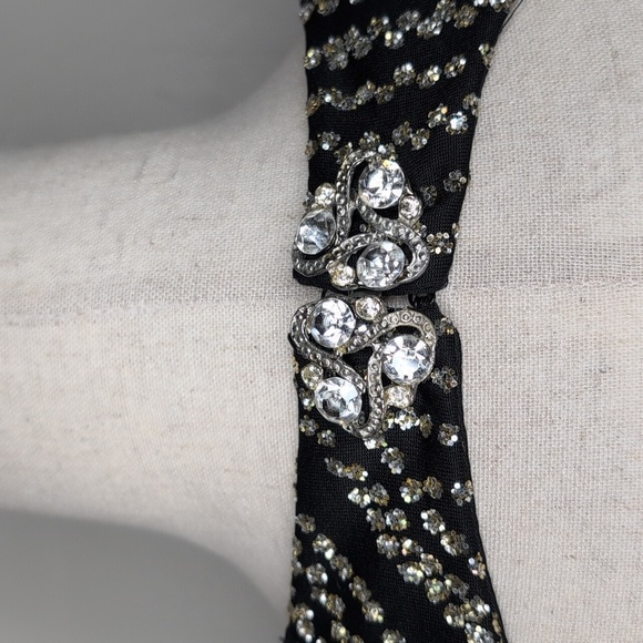 Vintage AJ Bari Equisite Black and Silver Sequined Open Back Body Con Dress SZ 6 - Picture 10 of 11